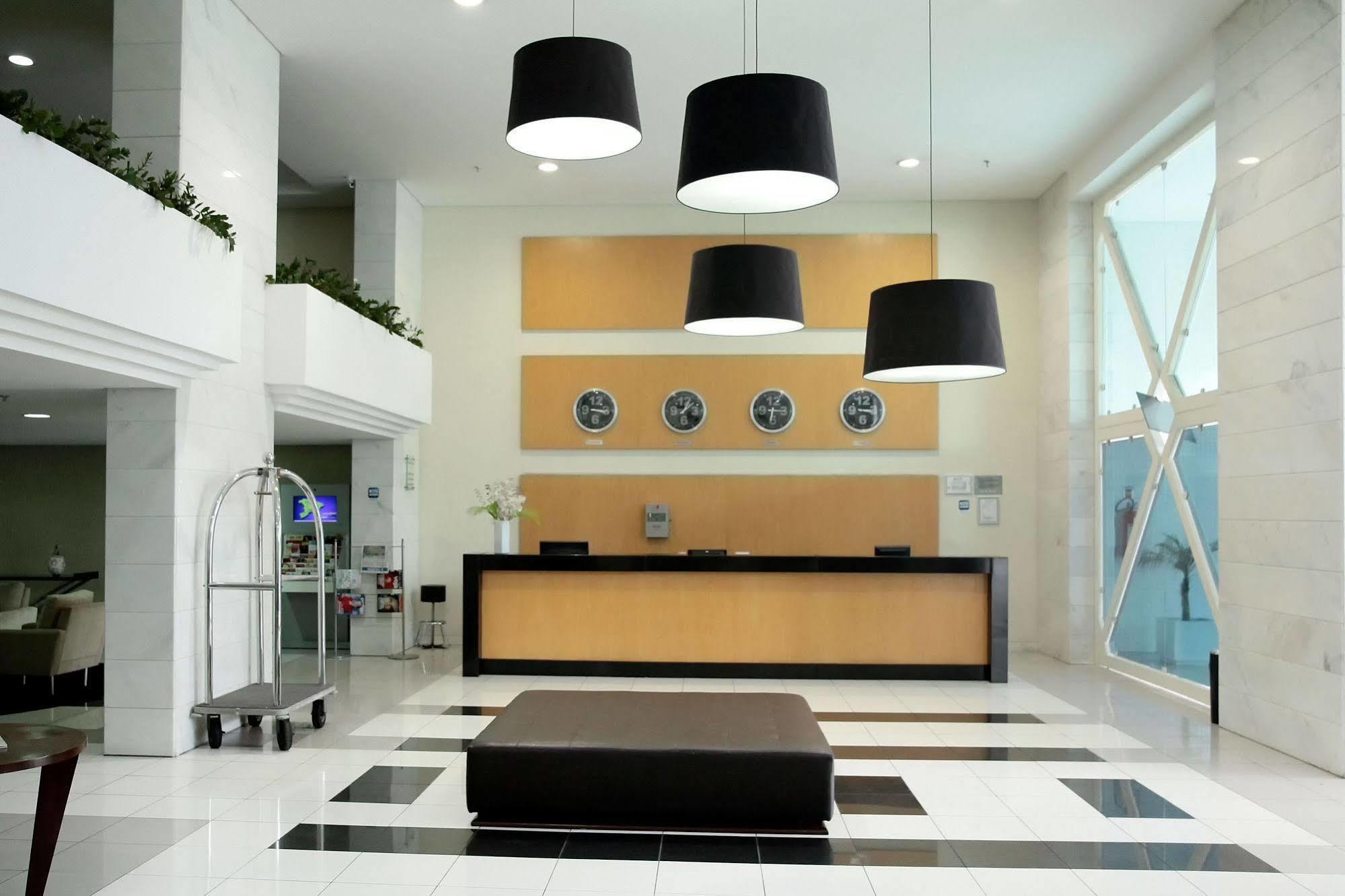 Iguatemi Business & Flat By Avectur 4* Salvador